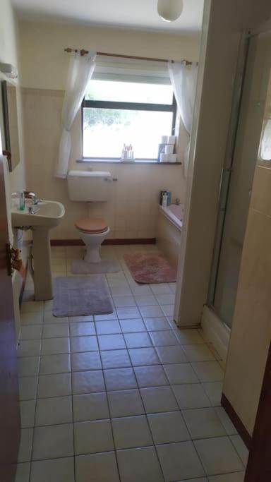 Cheerful 3 Bedroom House With Fantastic Views Shercock 外观 照片