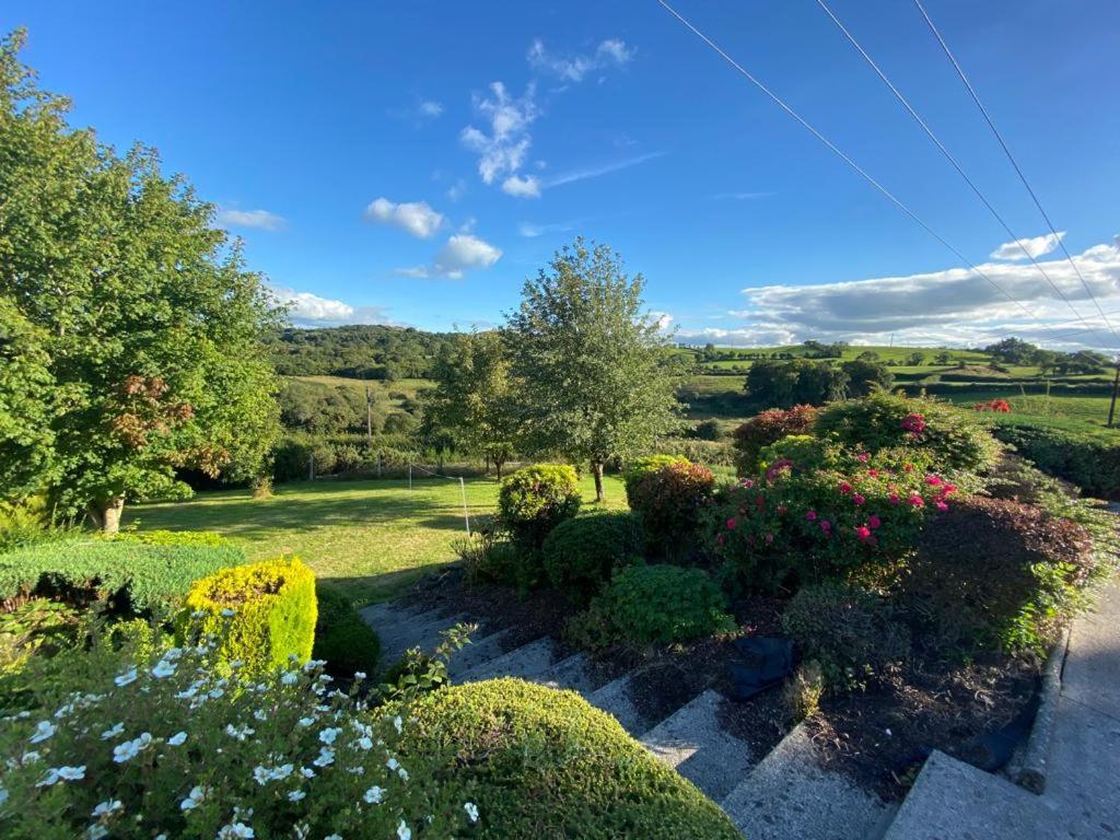 Cheerful 3 Bedroom House With Fantastic Views Shercock 外观 照片