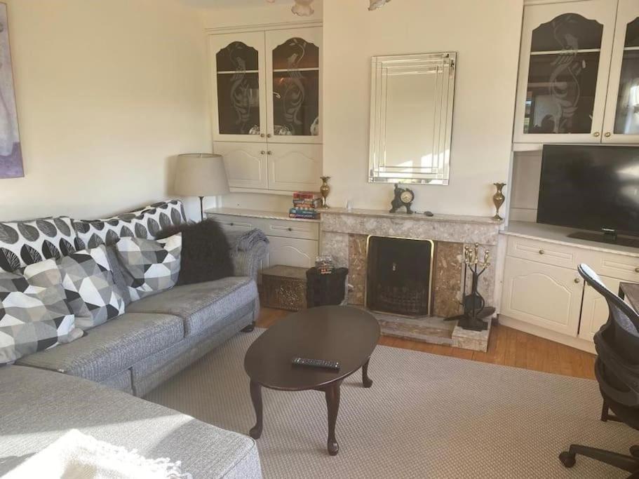 Cheerful 3 Bedroom House With Fantastic Views Shercock 外观 照片